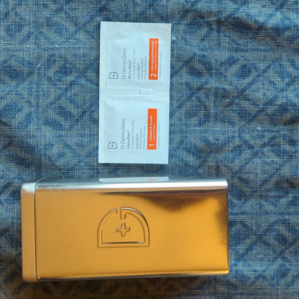Dr Dennis Universal Daily Peel